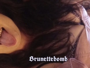 Brunettebomb