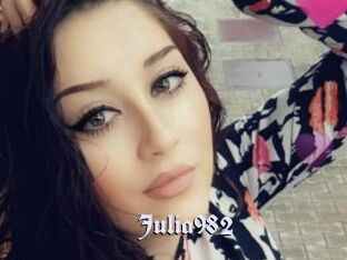 Julia982