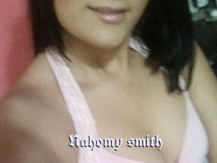 Nahomy_smith